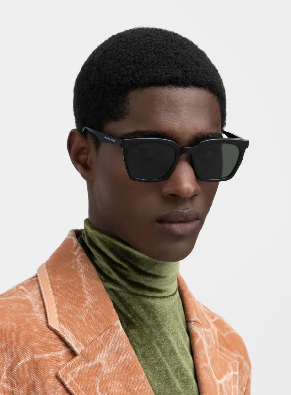Momati - Black - Image 5