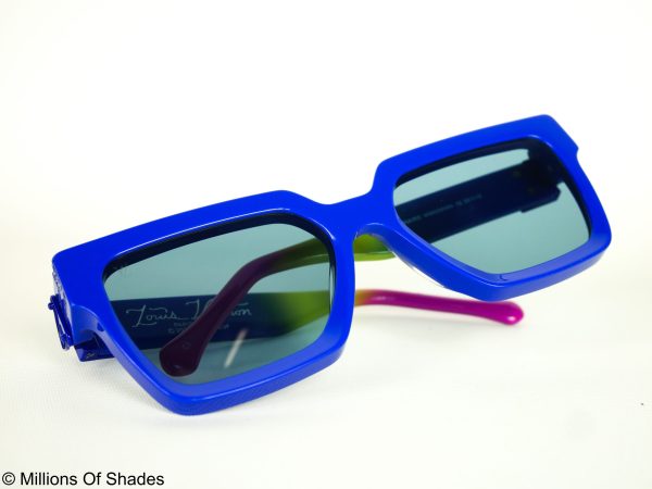 Z1548W - Blue with LV Sunglasses Strap - Image 4